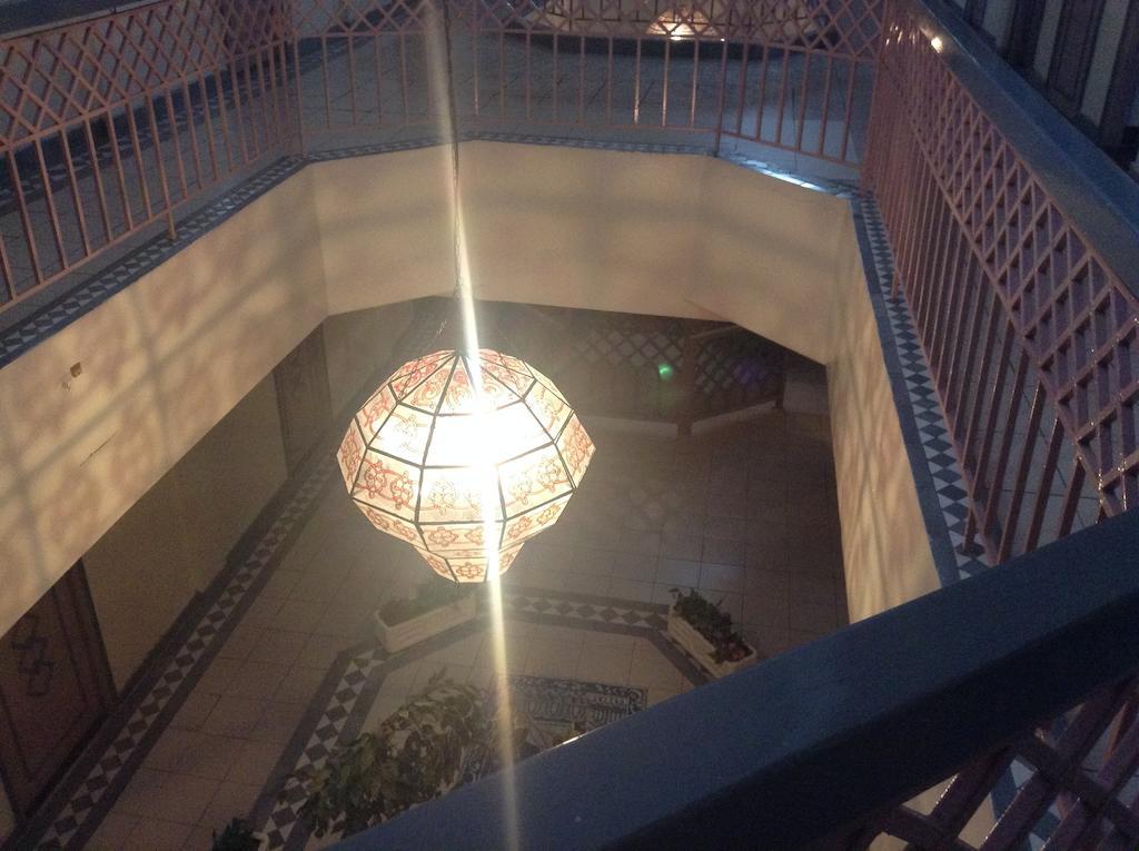 Hotel Ichbilia فندق اشبيلية Marrakesh Buitenkant foto