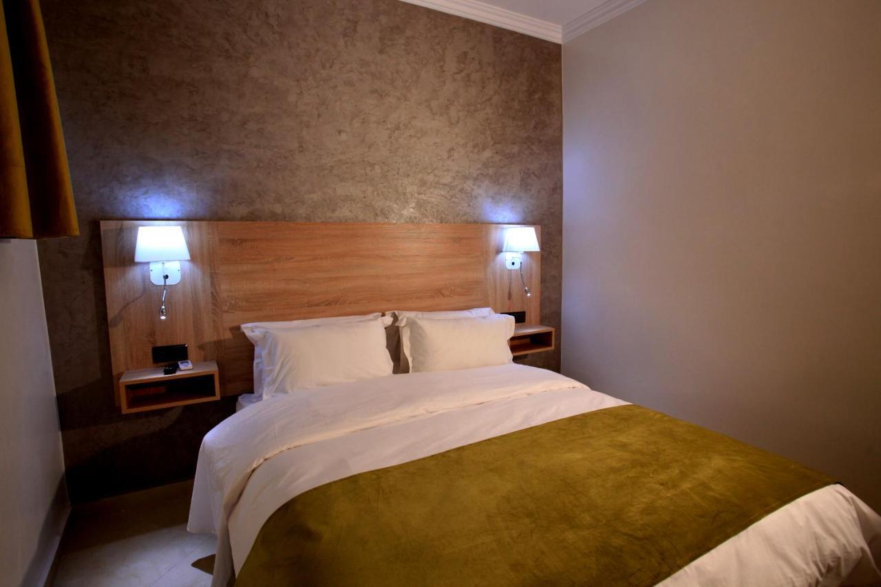 Hotel Ichbilia فندق اشبيلية Marrakesh Buitenkant foto